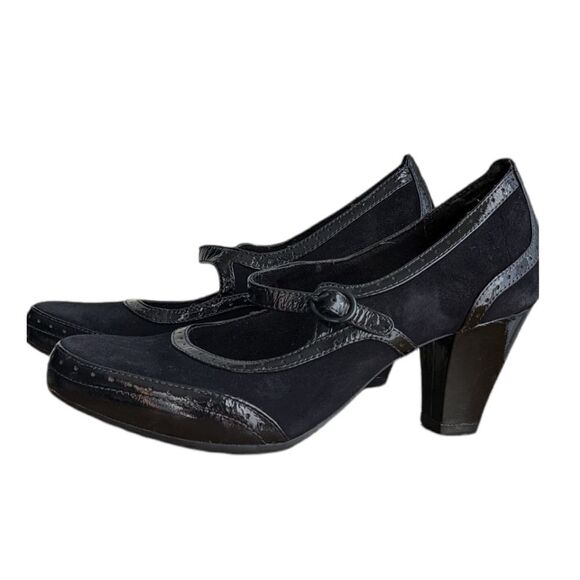 Clarks Artisan Black Mary Jane heels suede leather size 6 @s1 - Picture 1 of 11